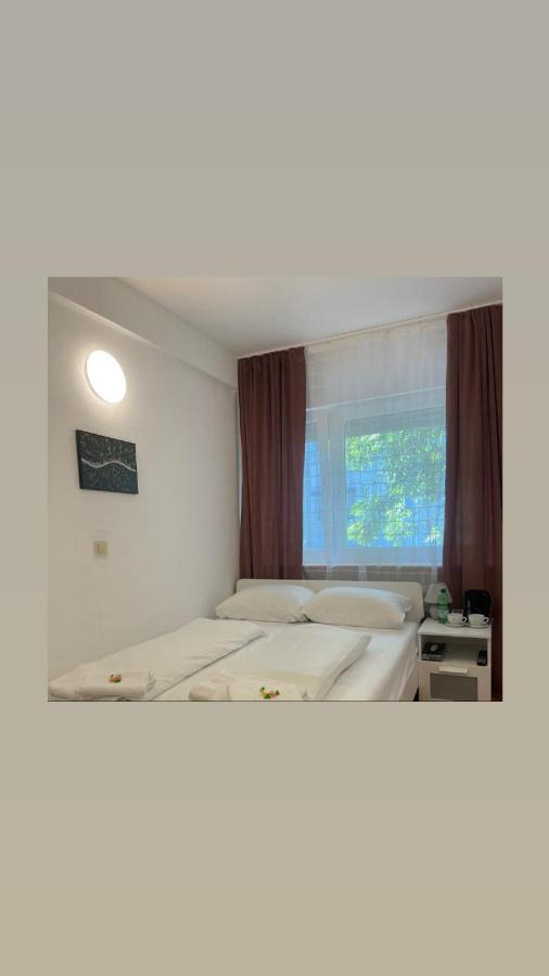 Hotel Starlight Frankfurt am Main Ngoại thất bức ảnh