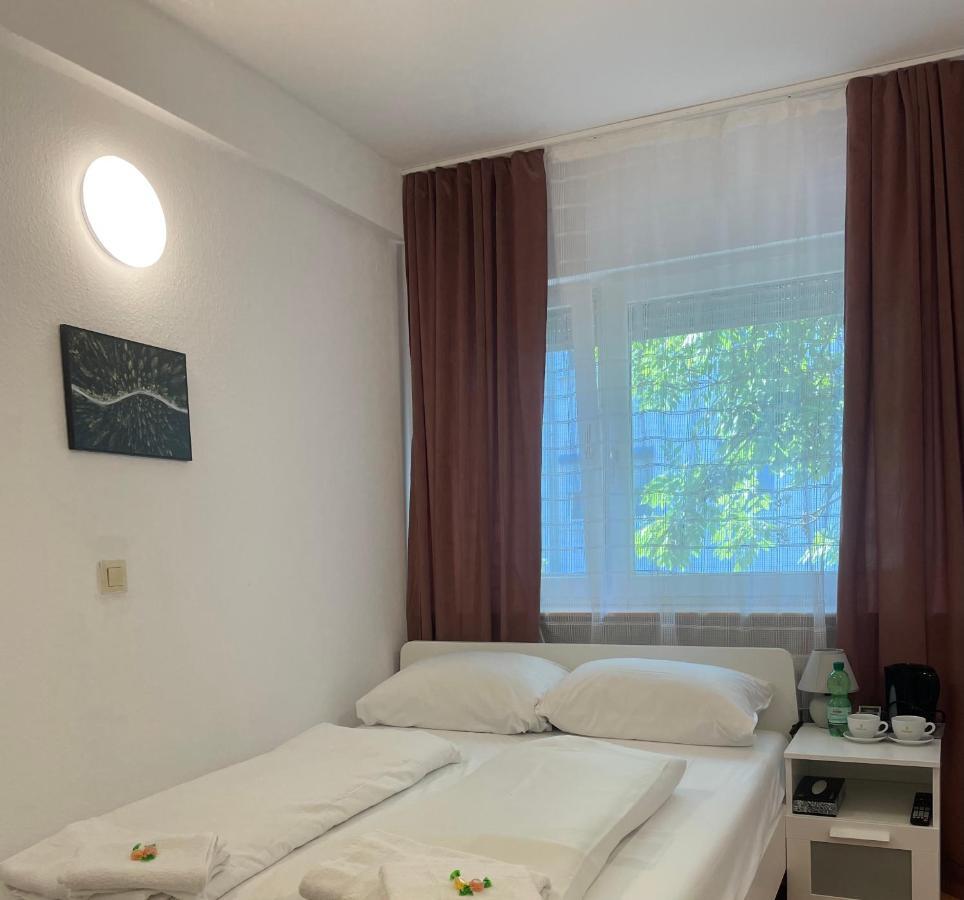 Hotel Starlight Frankfurt am Main Ngoại thất bức ảnh