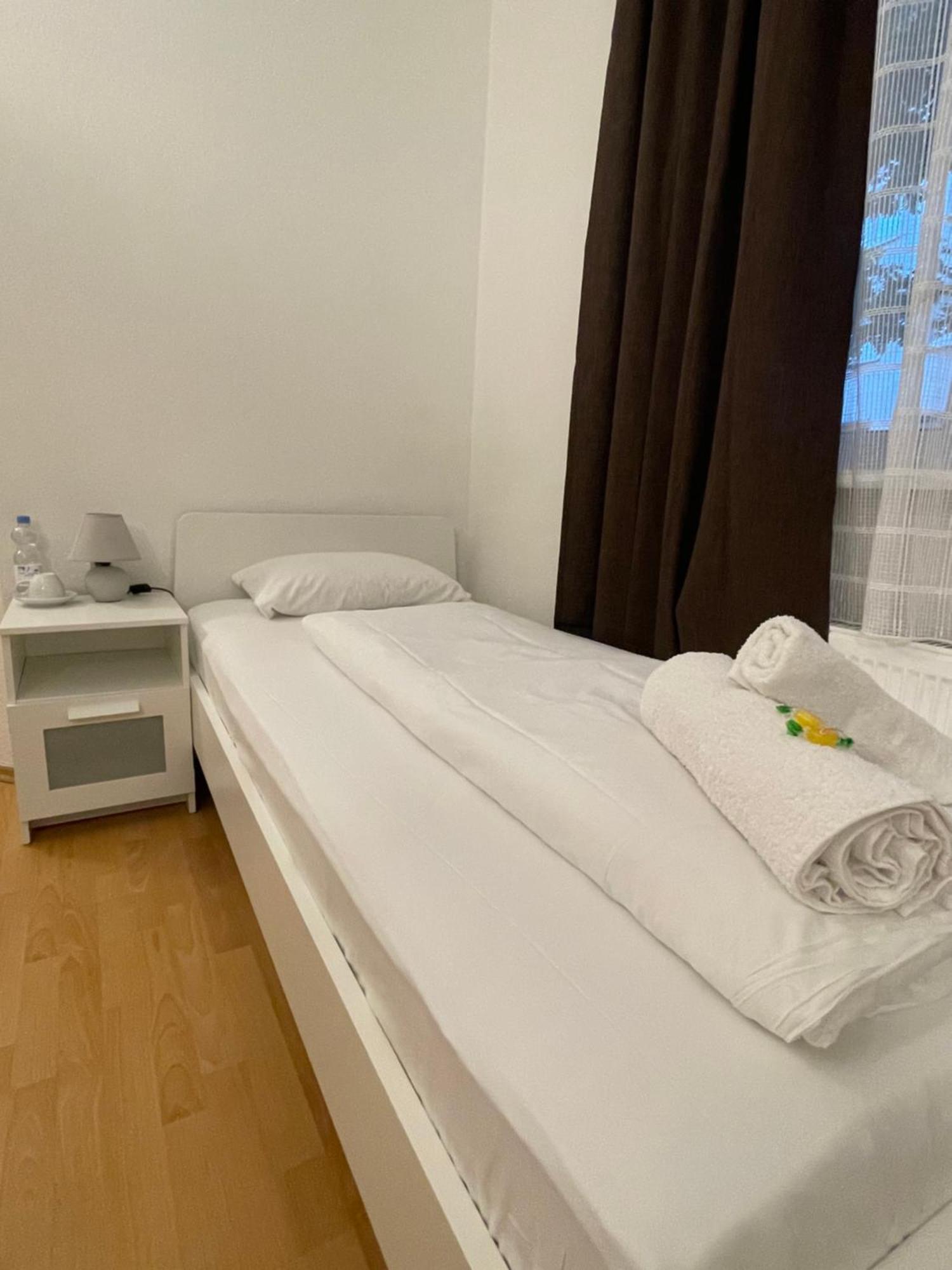 Hotel Starlight Frankfurt am Main Ngoại thất bức ảnh
